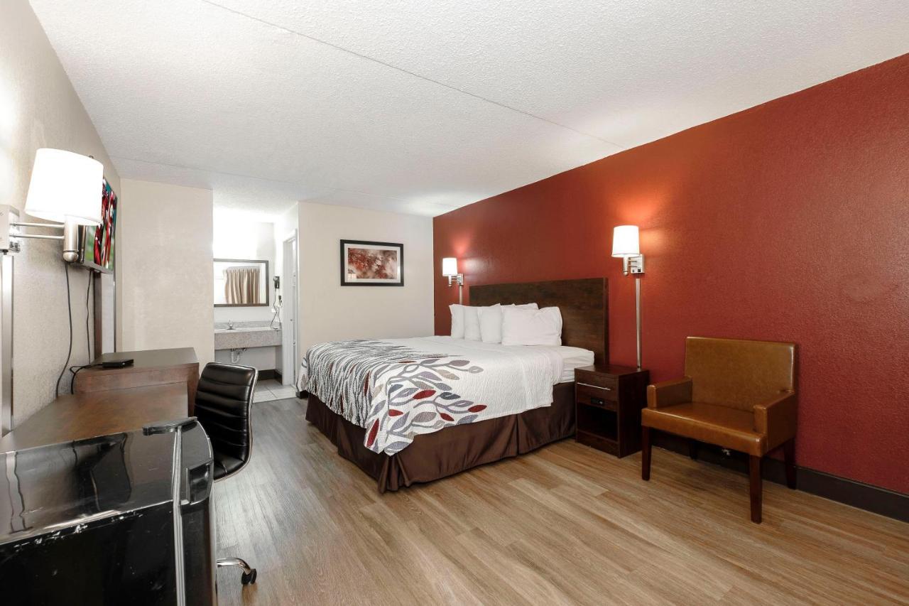 Red Roof Inn Fredericksburg North Dış mekan fotoğraf