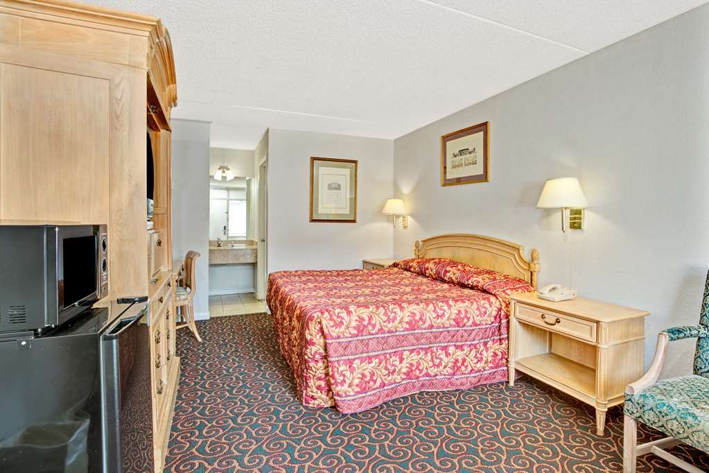 Red Roof Inn Fredericksburg North Oda fotoğraf