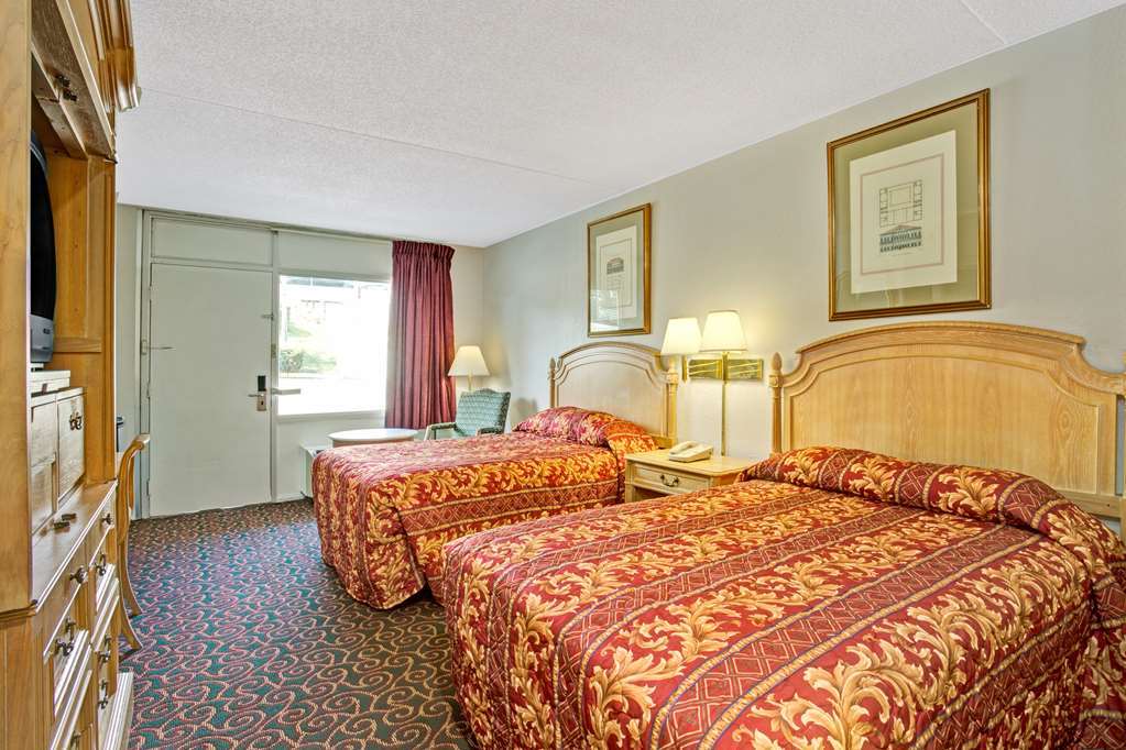 Red Roof Inn Fredericksburg North Oda fotoğraf